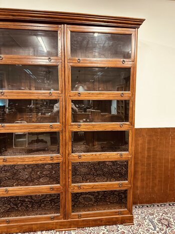 Grote-Klassiek-Engels-Engelse-Antiek-Antieke-Boekenkast-Bibliotheekkast