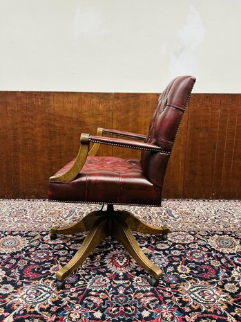 Klassiek-Engels-Antiek-Oud-Oxblood-Lederen-Bureaustel-President-Chair