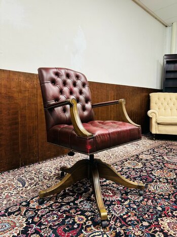 Klassiek-Engels-Antiek-Oud-Oxblood-Lederen-Bureaustel-President-Chair