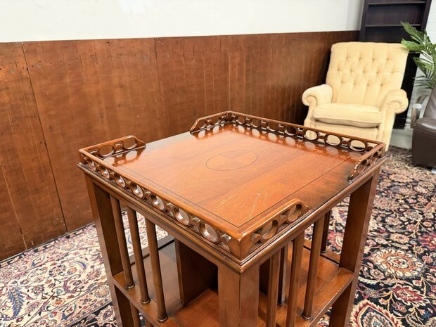 Antieke-klassieke-engelse-Oude-boekenmolen-draaibare-boekenkast-9