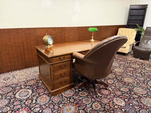 Klassiek-Engels-Antiek-Oud-Eikenhout-Eichholtz-Bureau-Desk-2