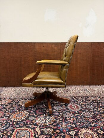 Klassiek-Engels-Antiek-Oud-Chesterfield-Bureaustoel-President-Chair-Geel-Leder