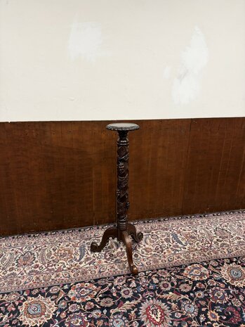 Klassiek-Engels-Antiek-Oud-Chesterfield-Pied-de-stalle-plantenstandaard