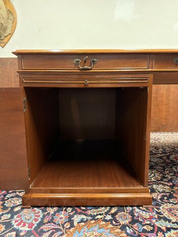 Engels-Antiek-Klassiek-Oud-Chesterfield-Bureau-Desk-Mahoniehout-met-Groen-Lederen-Inleg