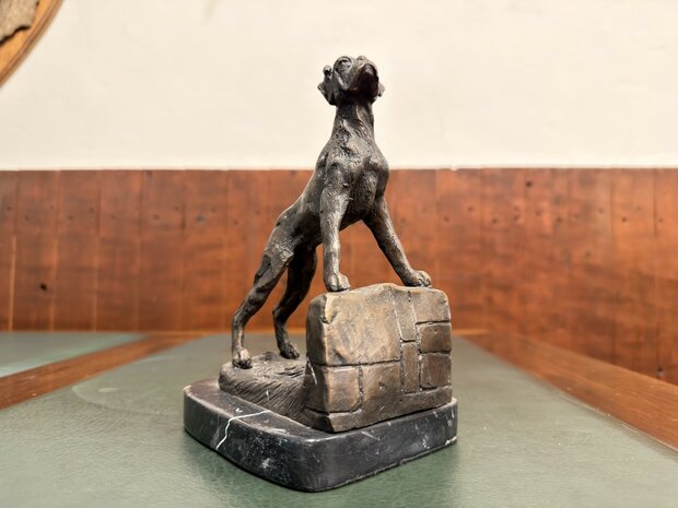 Klassiek-Oud-Antiek-Franse-Boxer-Boekensteunen-van-Brons-met-Natuurstenen-Voet