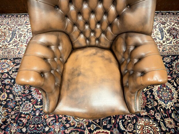 Klassiek-Oud-Engels-Antiek-Chesterfield-Bureaustoel-Director-Chair-in-Bruin-Leder