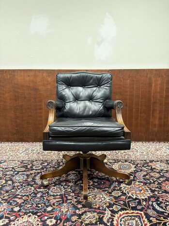 Klassiek-Oud-Antiek-Engels-Chesterfield-Zwart-Lederen-Bureaustoel-President-Chair