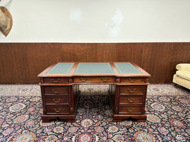 Oud-Antiek-Engels-Klassiek-Chesterfield-Bureau-Desk-Mahoniehout-met-Groen-Leder
