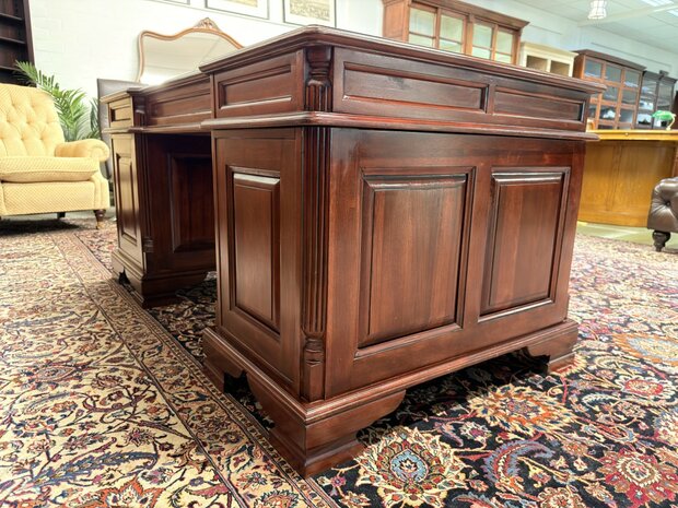 Oud-Antiek-Engels-Klassiek-Chesterfield-Bureau-Desk-Mahoniehout-met-Groen-Leder