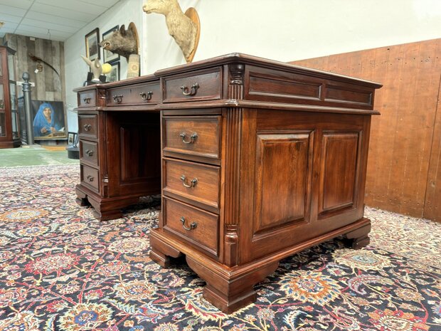 Antiek-Oud-Engels-Klassiek-Chesterfield-Bureau-Desk-Mahoniehout-met-Groen-Leder