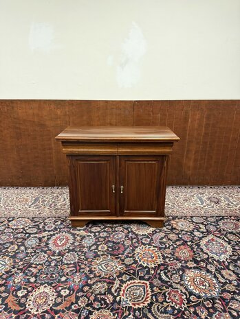 Klassiek-Engels-Oud-Antiek-Chesterfield-Mahoniehouten-Dressoir-Kantoorkast-Sidetable