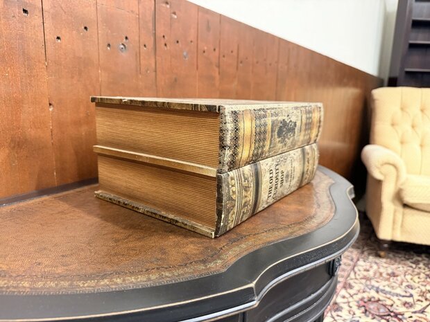 Klassiek-Engels-Antiek-Oud-Chesterfield-Opberg-Boek-Ladekast-2