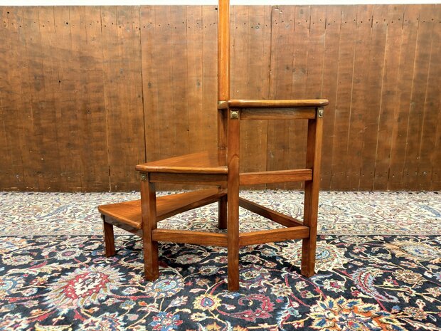Klassiek-Engels-Antiek-Oud-Chesterfield-Originele-Globe-Wernicke-Trap-Bibliotheektrap