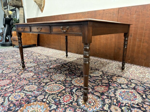 Klassiek-Antiek-Engels-Oud-Chesterfield-Schrijftafel-Bureau-Partnerdesk-met-Groen-Leder-Ingelegd