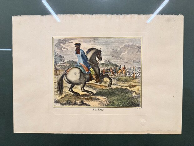 Klassiek-Oud-Antiek-Frans-Prent-La-Volte-Wortelnotenhout-Lijst-1