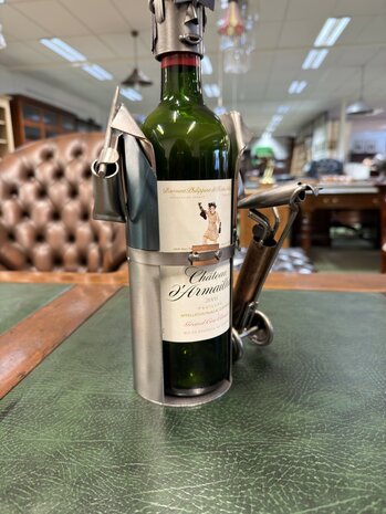 Wijnfles-Houder-als-Golfer