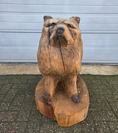 Groot-houtsnijwerk-houtsculptuur-tuinbeeld-kunstwerk-van-een-Chow-Chow-hond-3
