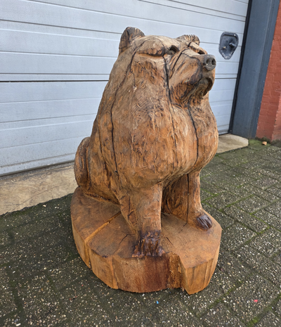 Groot-houtsnijwerk-houtsculptuur-tuinbeeld-kunstwerk-van-een-Chow-Chow-hond-5