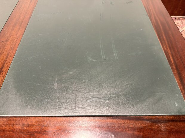 Klassiek-Antiek-Oud-Engels-Chesterfield-Mahonie-Bureau-Desk-Partnerdesk-Met-Groen-Leder