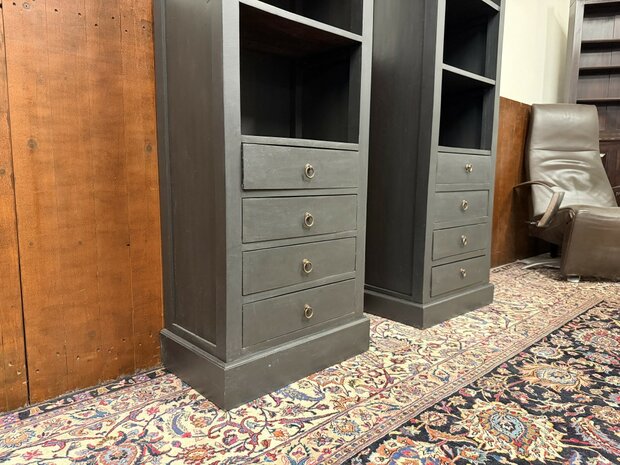 Klassiek-Engels-Antiek-Oud-Chesterfield-Teak-Boekenkast-Kast-Zwart