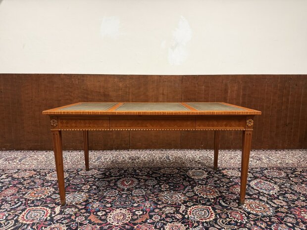 Klassiek-Antiek-Oud-Engels-Chesterfield-Schrijftafel-Bureau-Desk-met-Groen-Leder-Ingelegd-1