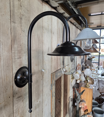 Grote-klassieke-zwarte-boog-buitenlamp-stallamp-wandlamp-landelijk