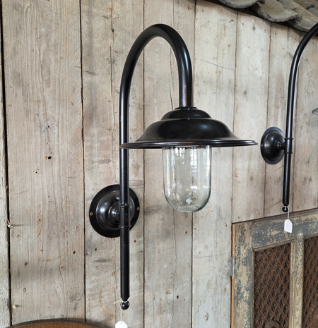 Grote-klassieke-zwarte-boog-buitenlamp-stallamp-wandlamp-landelijk-1