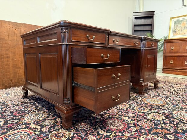 Klassiek-Oud-Antiek-Engels-Chesterfield-Vintage-Bureau-Bureel-Desk-Partnerdesk-Mahonie-Groen-Leder-13