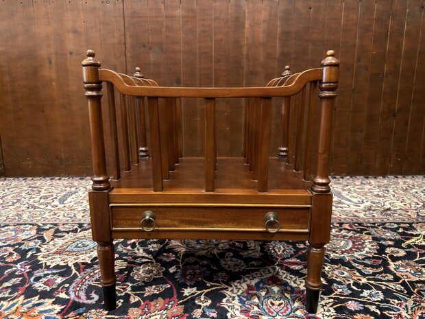 Klassiek-Oud-Antiek-Engels-Antiek-Vintage-Chesterfield-Lektuurbak