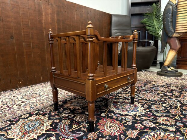 Klassiek-Oud-Antiek-Engels-Antiek-Vintage-Chesterfield-Lektuurbak