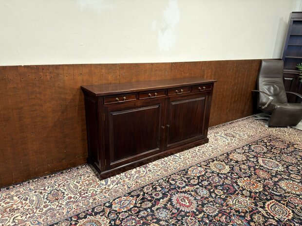 Klassiek-Oud-Antiek-Engels-Antiek-Vintage-Chesterfield-Kantoorkast-Dressoir