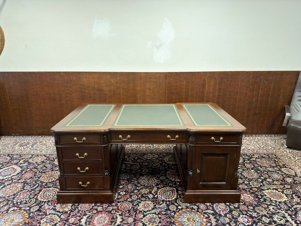 Klassiek-Oud-Antiek-Engels-Antiek-Vintage-Chesterfield-Bureau-Desk-Partnerdesk-Groen-Leder