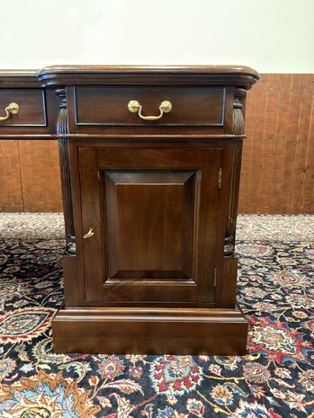 Klassiek-Oud-Antiek-Engels-Antiek-Vintage-Chesterfield-Bureau-Desk-Partnerdesk-Groen-Leder