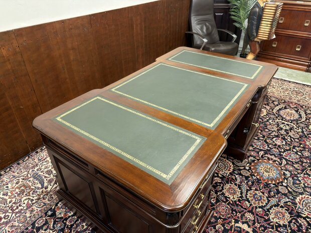 Klassiek-Oud-Antiek-Engels-Antiek-Vintage-Chesterfield-Bureau-Desk-Partnerdesk-Groen-Leder