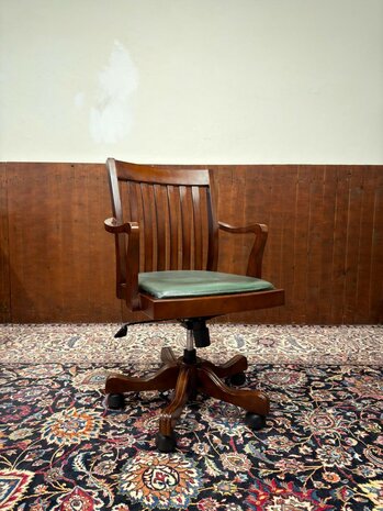 Klassiek-Antiek-Oud-Chesterfield-Engels-Vintage-Bureaustoel-Stoel-President-Chair
