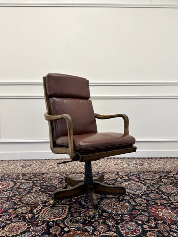 Klassiek-Engels-Antiek-Oud-Chesterfield-Vintage-Bureaustoel-President-Chair-Bordeaux-Leder