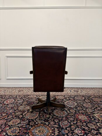Klassiek-Engels-Antiek-Oud-Chesterfield-Vintage-Bureaustoel-President-Chair-Bordeaux-Leder