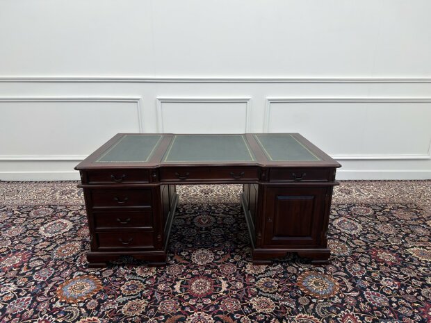 Klassiek-Engels-Antiek-Oud-Vintage-Chesterfield-Bureau-Desk-Partnerdesk-Groen-Leder