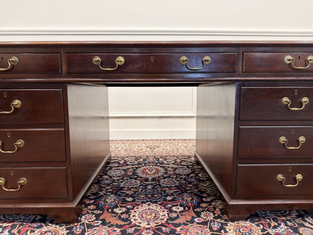 Klassiek-Engels-Antiek-Oud-Vintage-Chesterfield-Bureau-Desk-Partnerdesk-Bruin-Leder