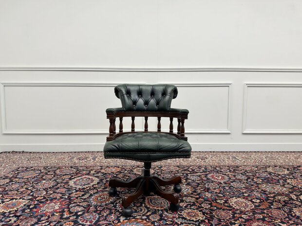 Klassiek-Engels-Antiek-Oud-Vintage-Chesterfield-Bureaustoel-Captain-Chair-Groen-Leder