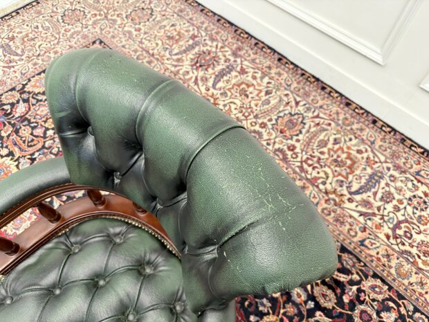 Klassiek-Engels-Antiek-Oud-Vintage-Chesterfield-Bureaustoel-Captain-Chair-Groen-Leder