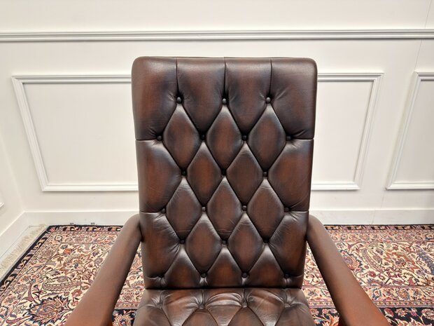 Klassiek-Engels-Antiek-Oud-Vintage-Chesterfield-Bureaustoel-President-Chair-Oxblood-Bruin-Leder