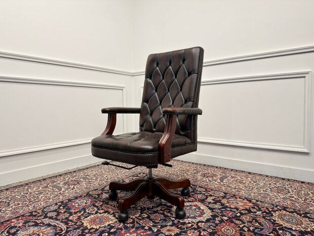 Klassiek-Engels-Antiek-Oud-Vintage-Chesterfield-Bureaustoel-President-Chair-Oxblood-Bruin-Leder