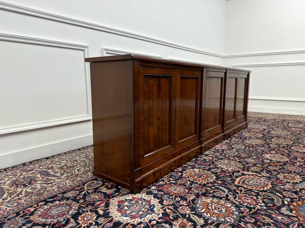 Klassiek-Italiaans-Antiek-Oud-Vintage-Chesterfield-Kantoorkast-Kast-Dressoir-Kersenhout