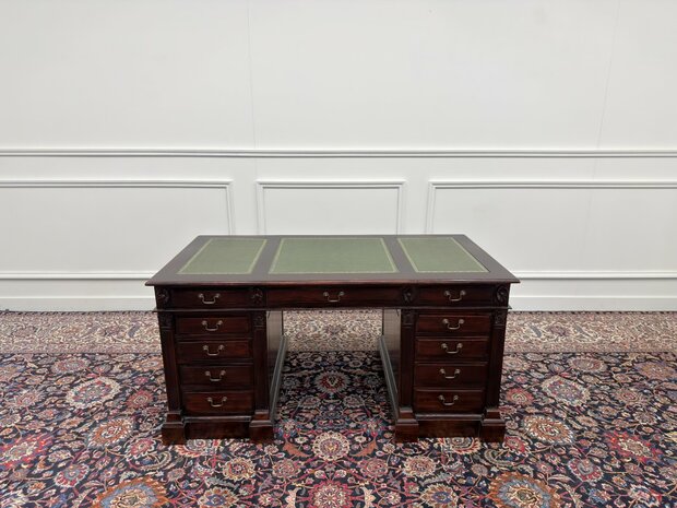 Klassiek-Engels-Antiek-Oud-Vintage-Chesterfield-Bureau-Desk-Groen-Leder-Ingelegd