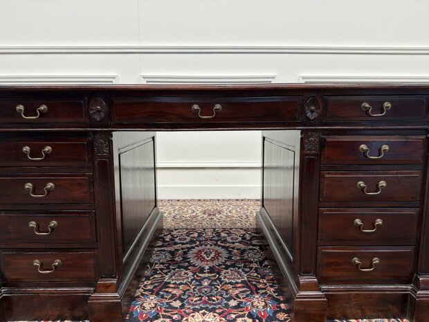 Klassiek-Engels-Antiek-Oud-Vintage-Chesterfield-Bureau-Desk-Groen-Leder-Ingelegd