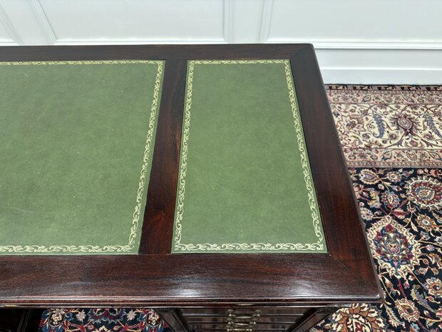 Klassiek-Engels-Antiek-Oud-Vintage-Chesterfield-Bureau-Desk-Groen-Leder-Ingelegd