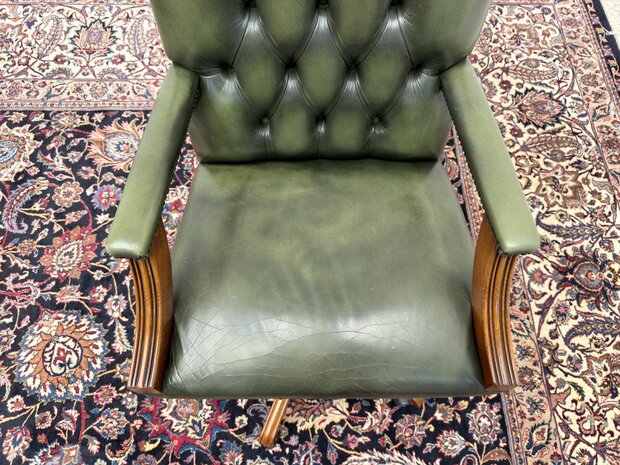Klassiek-Engels-Antiek-Oud-Vintage-Chesterfield-Groene-Bureaustoel-President-Chair