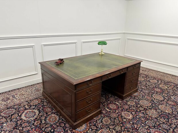Groot-Klassiek-Engels-Antiek-Oud-Vintage-Chesterfield-Bureau-Desk-Partnerdesk-Groen-Leder-Ingelegd