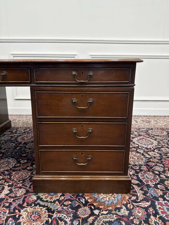 Groot-Klassiek-Engels-Antiek-Oud-Vintage-Chesterfield-Bureau-Desk-Partnerdesk-Groen-Leder-Ingelegd